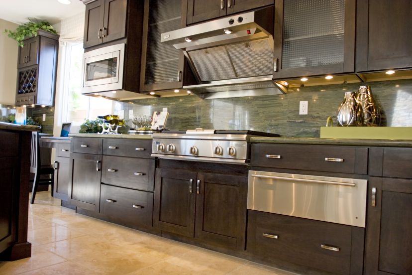 Why People Remodel Kitchen Cabinets in Tucson, AZ