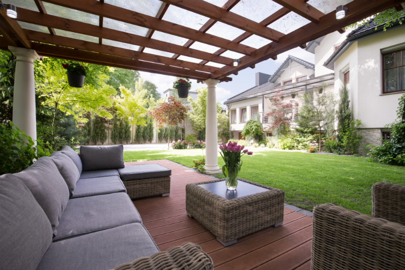 Finding a Patio Cover From Fresno Stores to Enjoy Your Outdoor Area